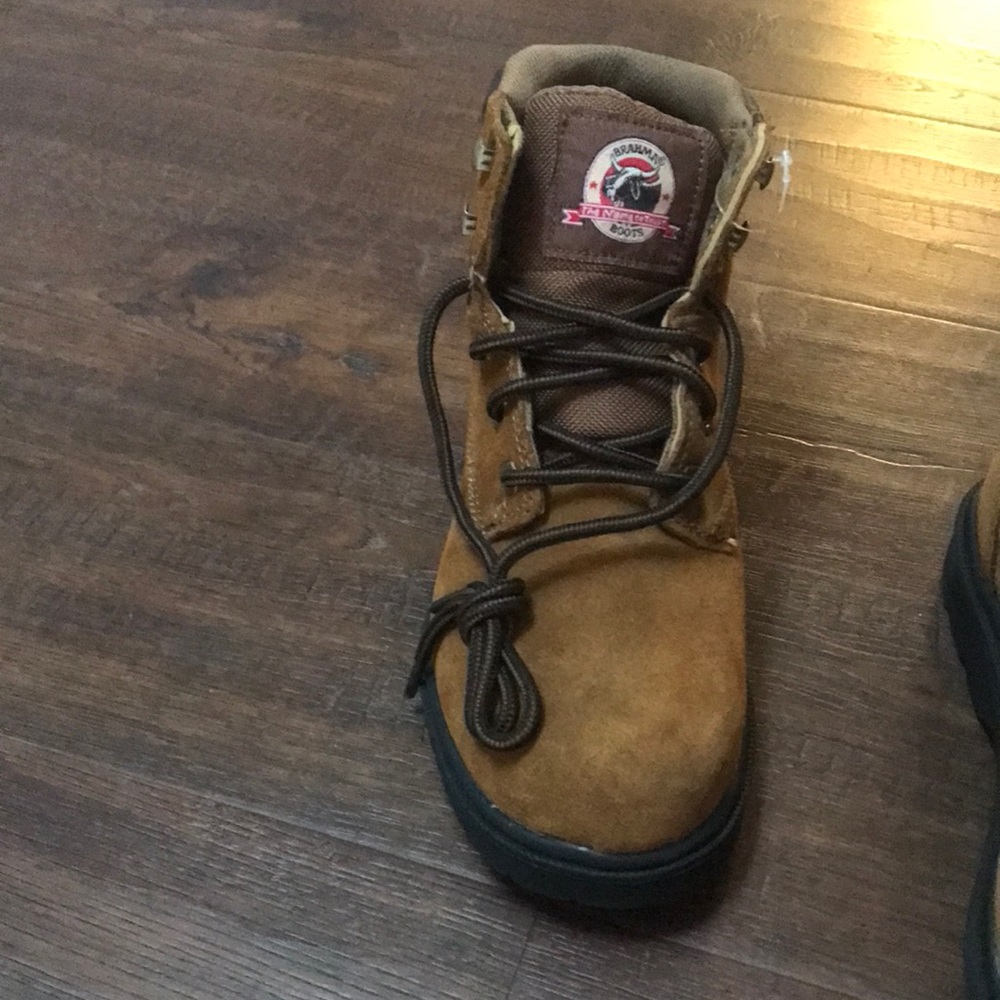 New w/o all tags. Brahma boot. Unisex.
